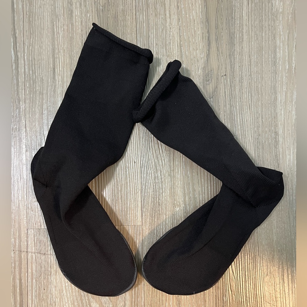 Yeezy Pods